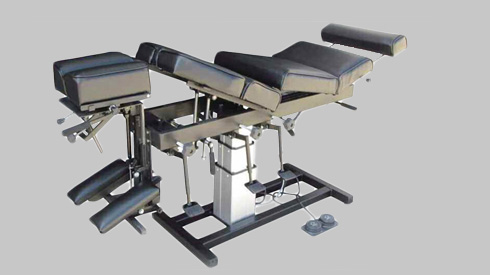 chiropractic adjusting table with 5 drops and variable height